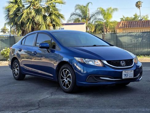 Used 2015 Honda Civic LX image 2