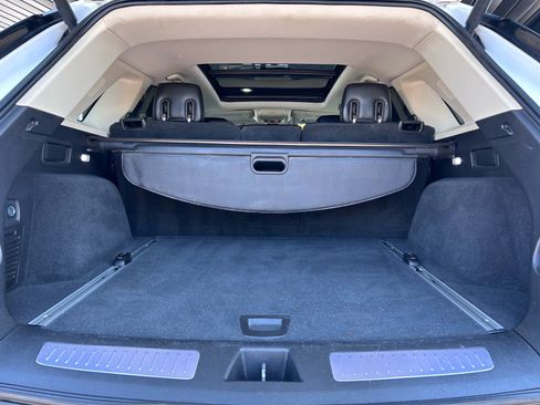 Used 2017 Cadillac XT5 Luxury w/ Driver Awareness Package AWD/4WD image 12
