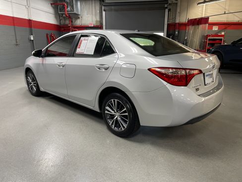 Used 2017 Toyota Corolla LE image 8