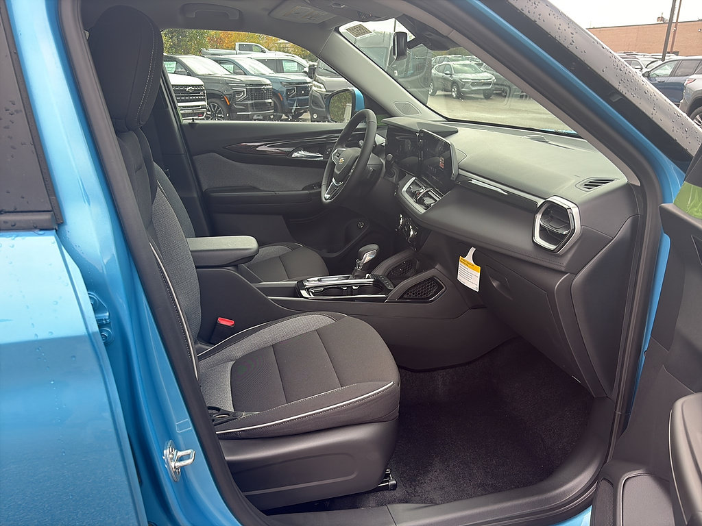 New 2026 Chevrolet TrailBlazer LT w/ Convenience Package AWD/4WD image 15