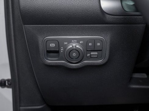 Certified 2026 Mercedes-Benz GLB 250 image 19
