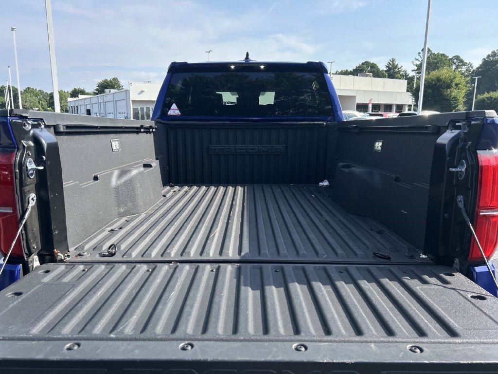 Used 2025 Toyota Tacoma TRD Sport RWD image 11