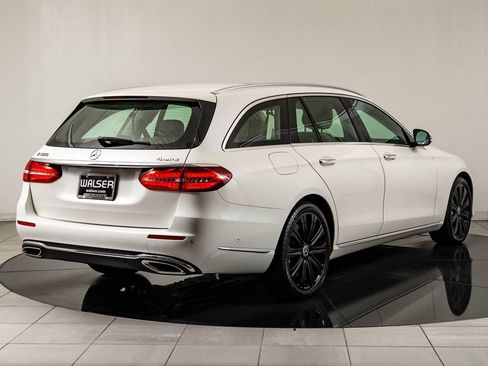 Used 2018 Mercedes-Benz E 400 4MATIC Wagon image 10
