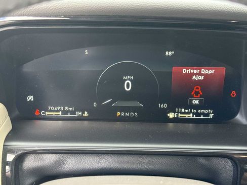 Used 2021 Lincoln Nautilus Reserve FWD image 25