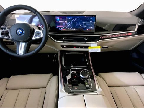 New 2026 BMW X5 xDrive50e w/ M Sport Package AWD/4WD image 5