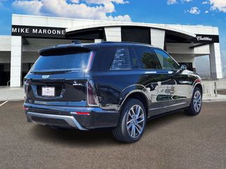 New 2026 Cadillac Vistiq Sport video 3