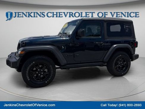 Used 2025 Jeep Wrangler Sport AWD/4WD image 10