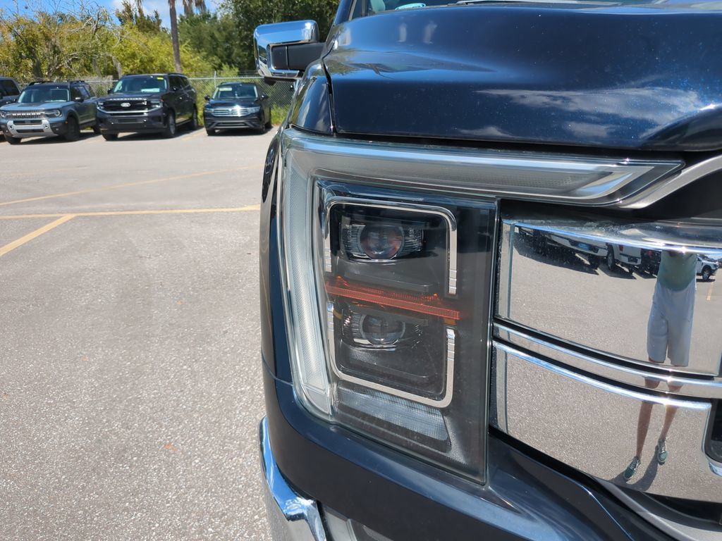 Used 2022 Ford F150 Lariat w/ Equipment Group 502A High AWD/4WD image 9