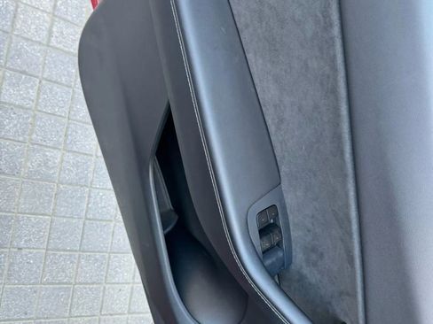 Used 2023 Tesla Model Y 2WD image 41