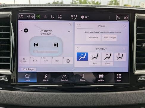 Used 2023 Chrysler Pacifica Touring-L FWD image 30