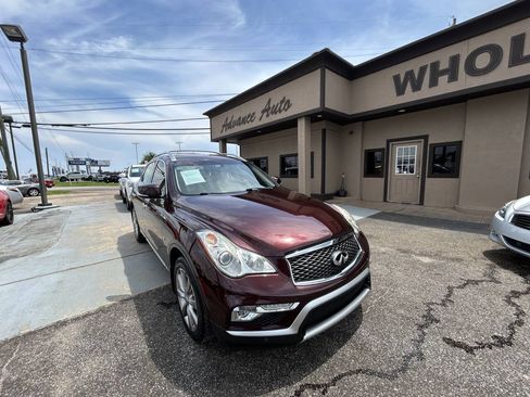 Used 2017 INFINITI QX50 2WD w/ Premium Plus Package image 8