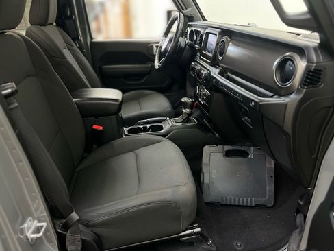 Used 2022 Jeep Wrangler Unlimited Sport S image 24