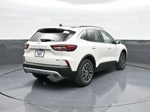 New 2025 Ford Escape SE image 7