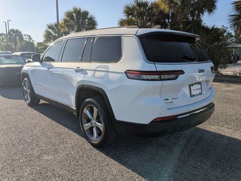 Used 2022 Jeep Grand Cherokee L Limited AWD/4WD image 6