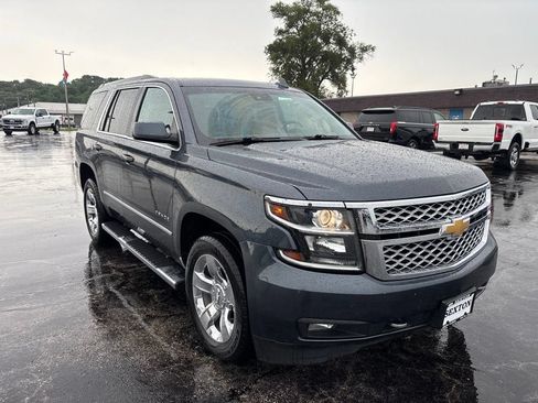 Used 2019 Chevrolet Tahoe LT w/ LT Signature Package AWD/4WD image 3