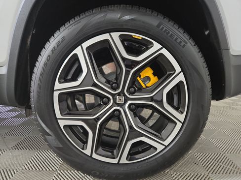 Used 2024 Rivian R1S Adventure AWD/4WD image 10