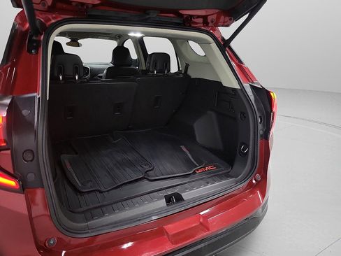 Used 2020 GMC Terrain SLT w/ Preferred Package image 7