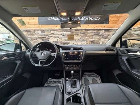 Used 2019 Volkswagen Tiguan SE AWD/4WD image 18