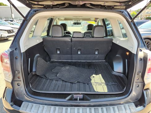 Used 2018 Subaru Forester 2.5i Premium AWD/4WD image 8