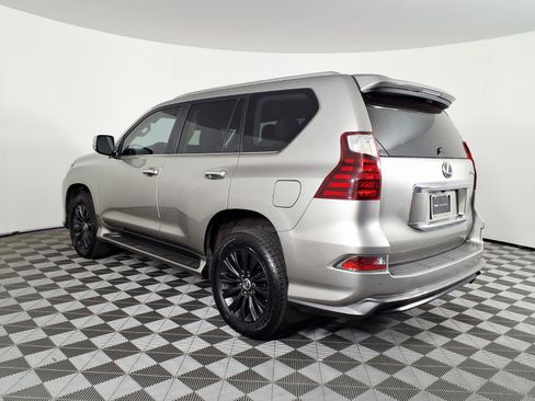 Used 2022 Lexus GX 460 Premium w/ Accessory Package AWD/4WD image 6