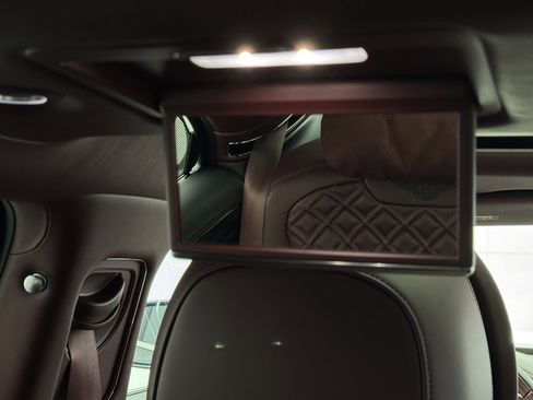 Used 2020 Bentley Flying Spur W12 image 29