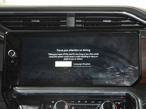 Used 2024 GMC Sierra 1500 Denali Ultimate image 33