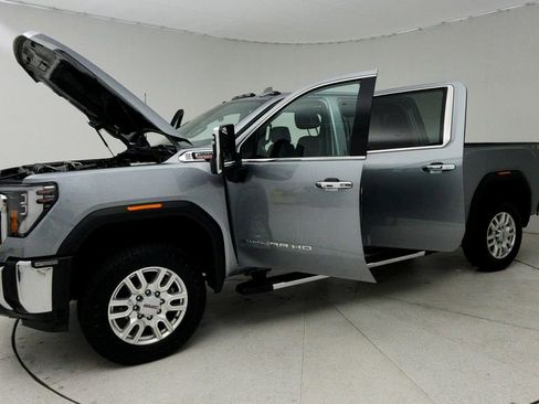 Certified 2024 GMC Sierra 2500 SLT w/ SLT Premium Package AWD/4WD image 11