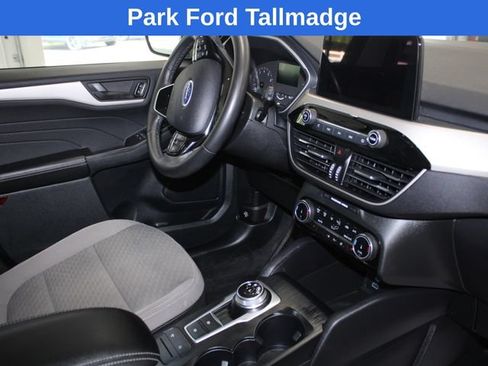 Used 2022 Ford Escape SE w/ SE Sport Appearance Package AWD/4WD image 25