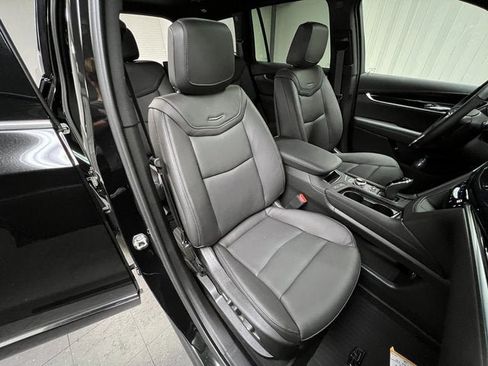 New 2025 Cadillac XT6 Premium Luxury w/ Technology Package image 24
