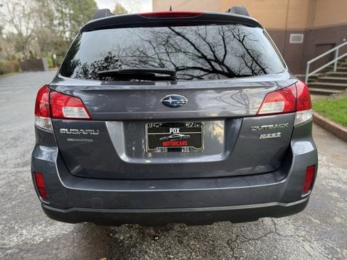 Used 2014 Subaru Outback 2.5i Premium image 6