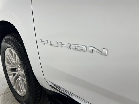 Used 2024 GMC Yukon SLT RWD image 29