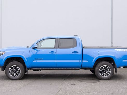 Used 2020 Toyota Tacoma TRD Sport image 21