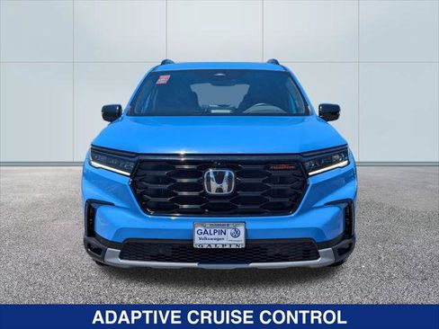 Used 2025 Honda Pilot TrailSport image 8