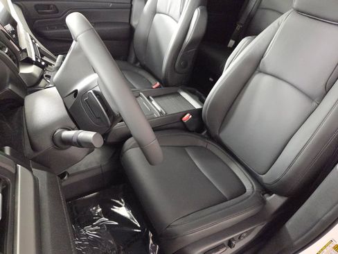 New 2026 Honda Odyssey EX-L image 11