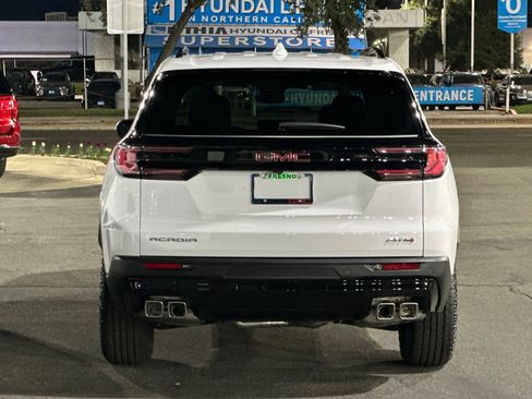 New 2026 GMC Acadia AT4 image 6