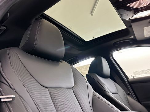 New 2026 BMW 330i Sedan w/ Convenience Package image 24