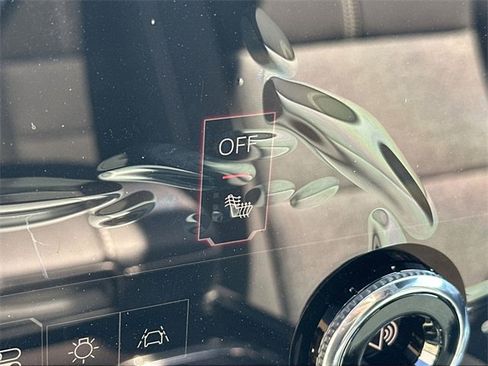 New 2025 GMC Acadia Elevation image 16