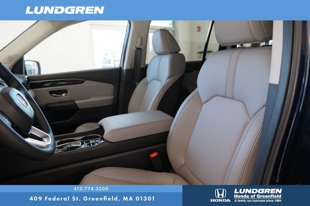 Used 2025 Honda Pilot EX-L image 13