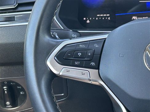 Used 2024 Volkswagen Tiguan S image 25