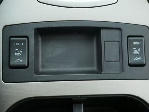 Used 2013 Subaru Legacy 2.5i Limited AWD/4WD image 32