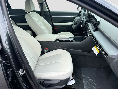 New 2026 Hyundai Sonata SEL FWD image 21