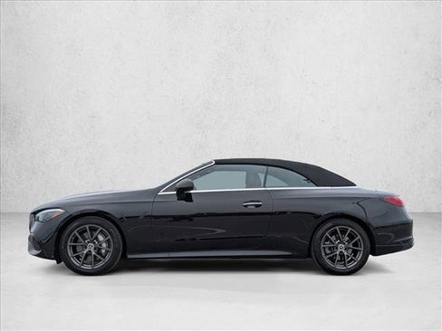 Used 2025 Mercedes-Benz CLE 300 4MATIC Cabriolet image 9
