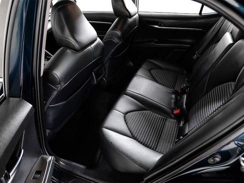 Used 2021 Toyota Camry SE image 35