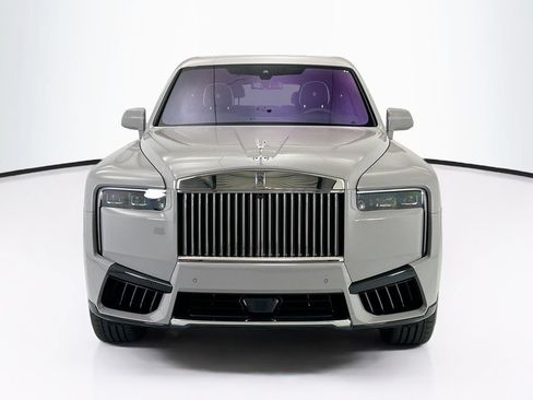 New 2026 Rolls-Royce Cullinan AWD/4WD image 2