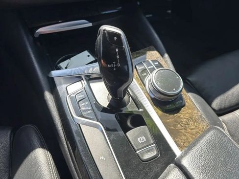 Used 2017 BMW 530i RWD image 34