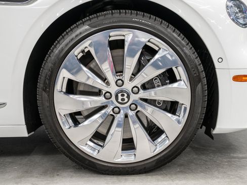 Used 2024 Bentley Flying Spur V8 AWD/4WD image 50