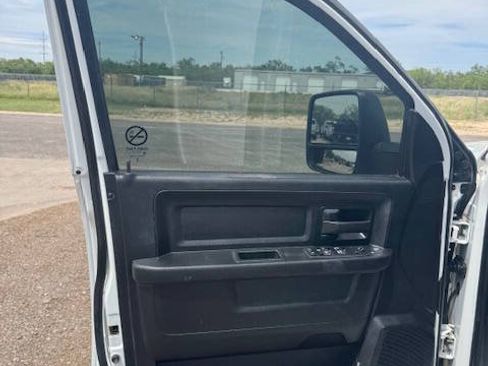 Used 2023 RAM 2500 Tradesman w/ Chrome Appearance Group AWD/4WD image 22