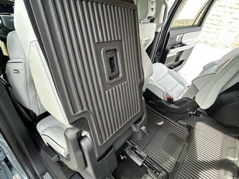 New 2026 Ford Expedition Max Platinum image 18