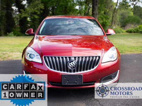 Used 2015 Buick Regal Premium w/ Experience Buick Package FWD image 5