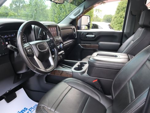 Used 2021 GMC Sierra 2500 Denali w/ Denali Ultimate Package AWD/4WD image 3